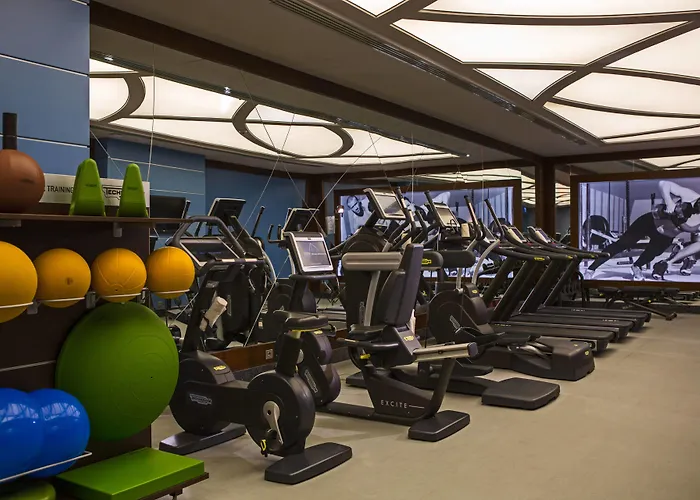 Renaissance Hotel 5*