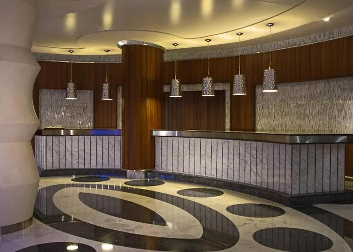 Hotel Renaissance 5*