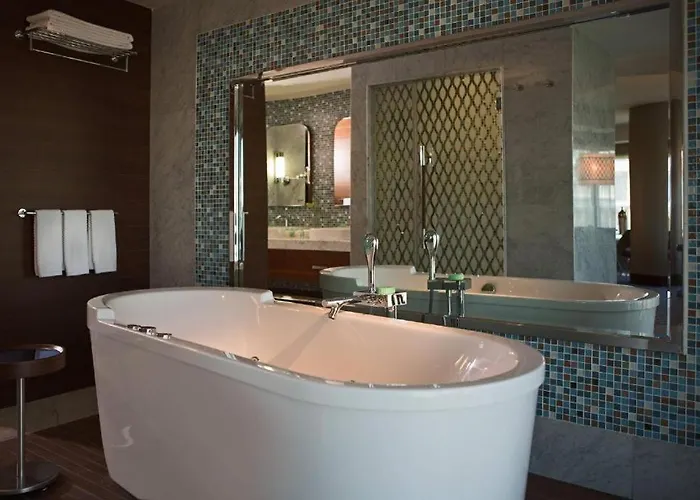 ルネッサンス イズミール