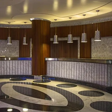 Hotell Renaissance 5*