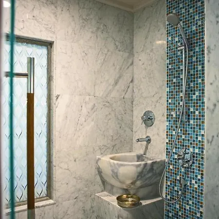 Renaissance Hotell 5*