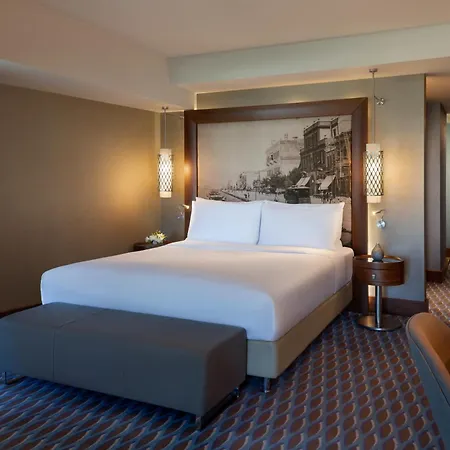Hotel Renaissance Izmir