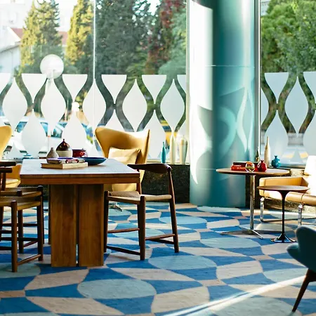 Hotel Renaissance