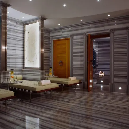 Hotel Renaissance