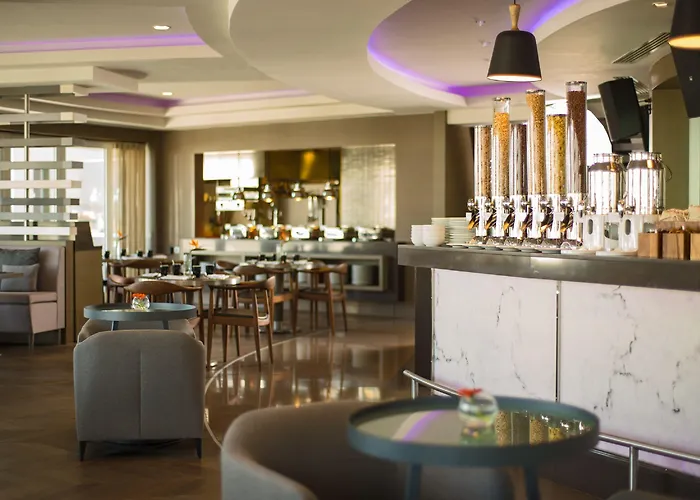 Renaissance 5* Izmir