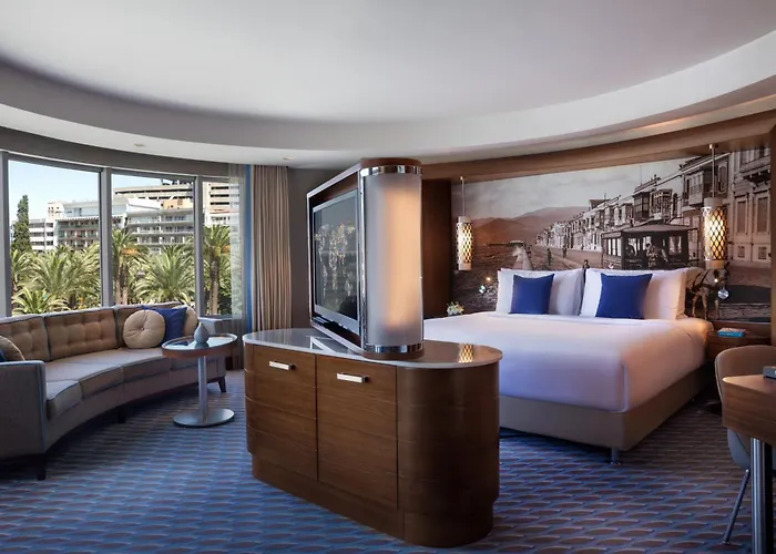 Hotel Renaissance