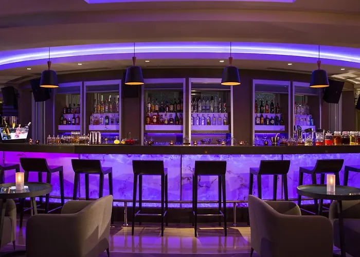 ホテル ルネッサンス イズミール